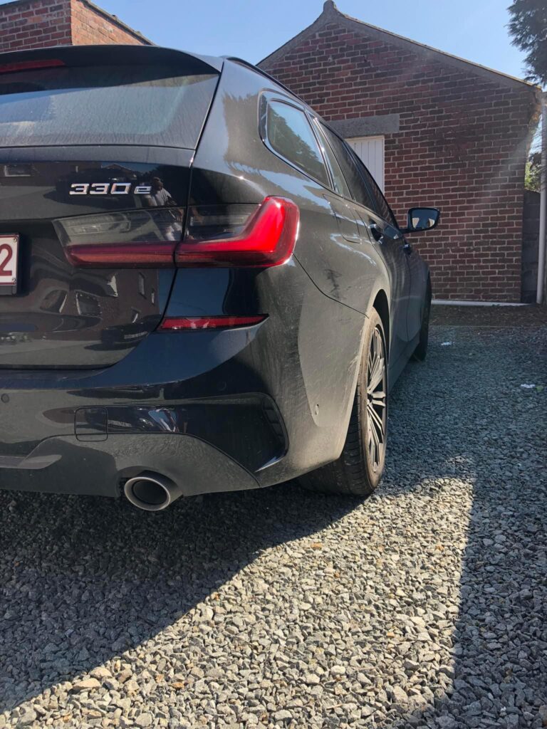 BMW 330e